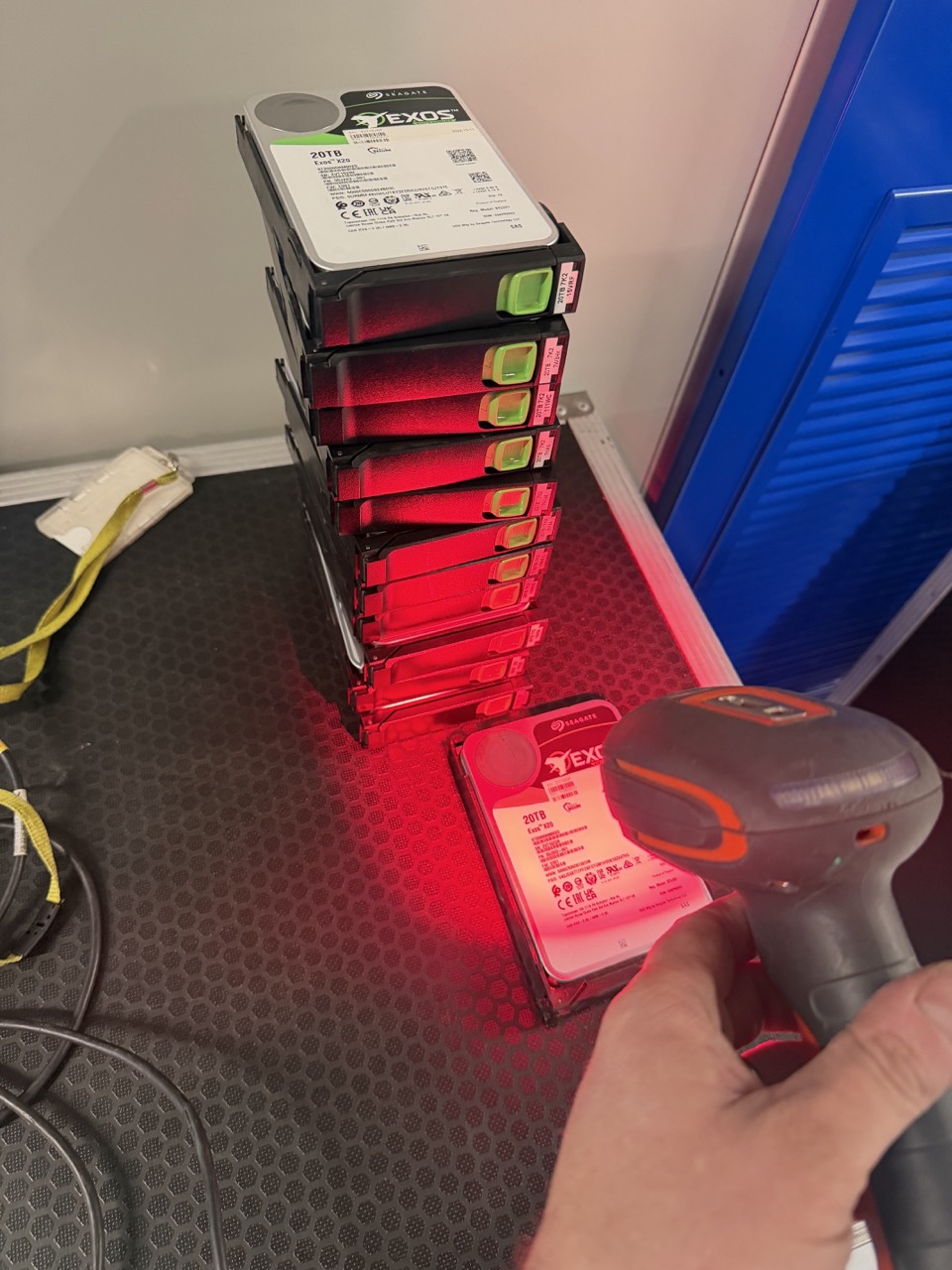 scanning drive serials for audit, and individual labelling for position tracking